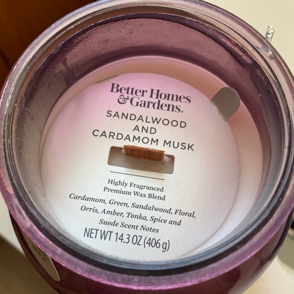 NEW Better Homes And Gardens Wooden Wick Candle SANDALWOOD AND CARDAMOM MUSK - Picture 5 of 6